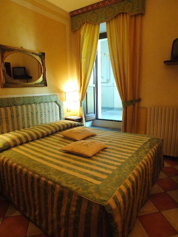 Hotel La Contrada Dei Monti Orta San Giulio Zewnętrze zdjęcie