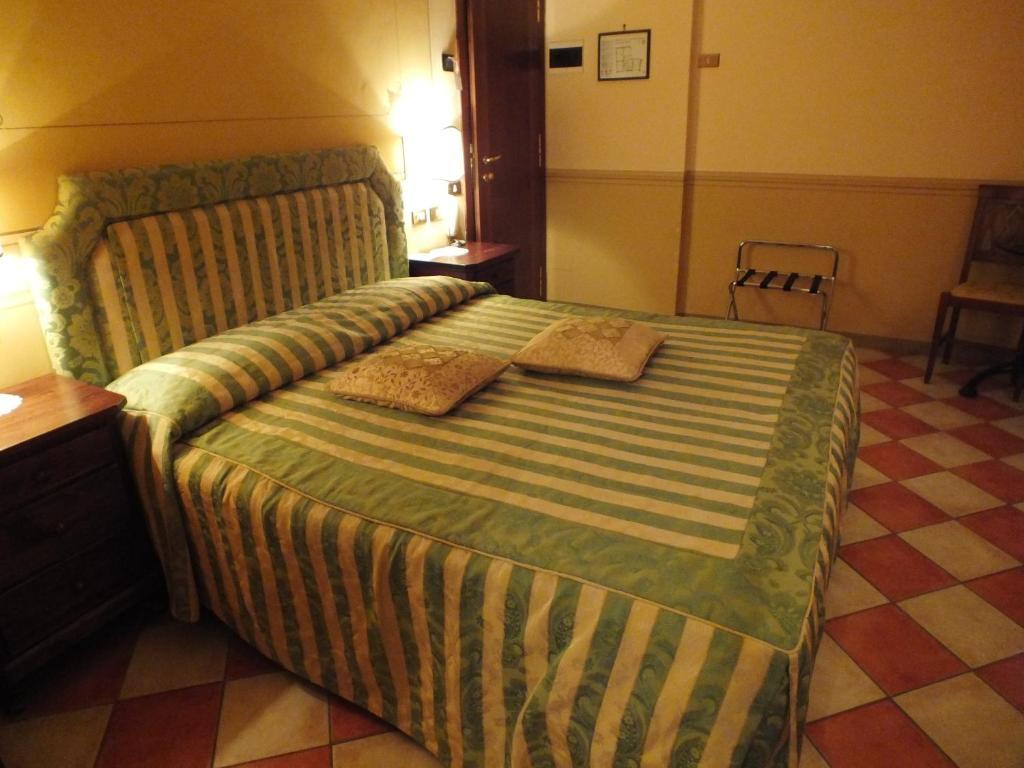 Hotel La Contrada Dei Monti Orta San Giulio Zewnętrze zdjęcie